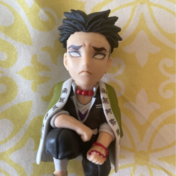 Demon Slayer Themed Lot! 1 T-shirt in Youth Large, 1 mug & 1 figure, Low price! - Picture 4 of 10